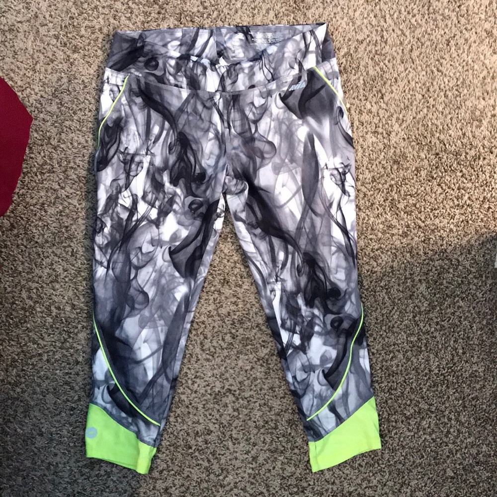 Avia Capri Leggings